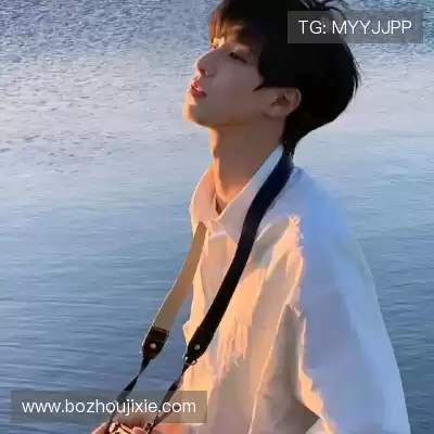 薄发华